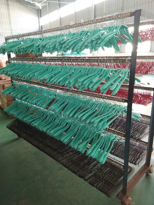 高檔實(shí)大衣架廠家參加 2021第8屆中國(guó) 長(zhǎng)沙 百貨批發(fā)市場(chǎng)商品交易會(huì)